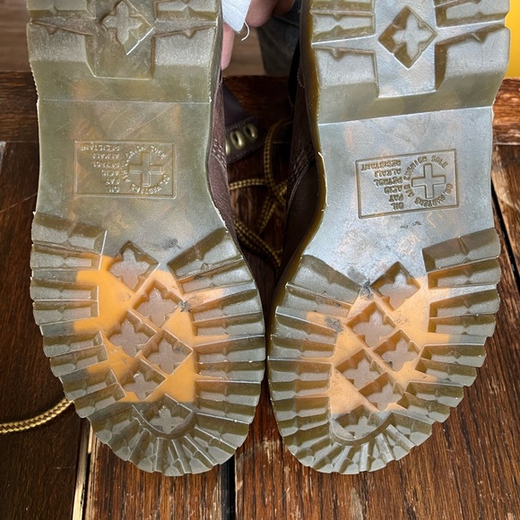 Brown Leather Dr. Martins - Picture 4 of 7